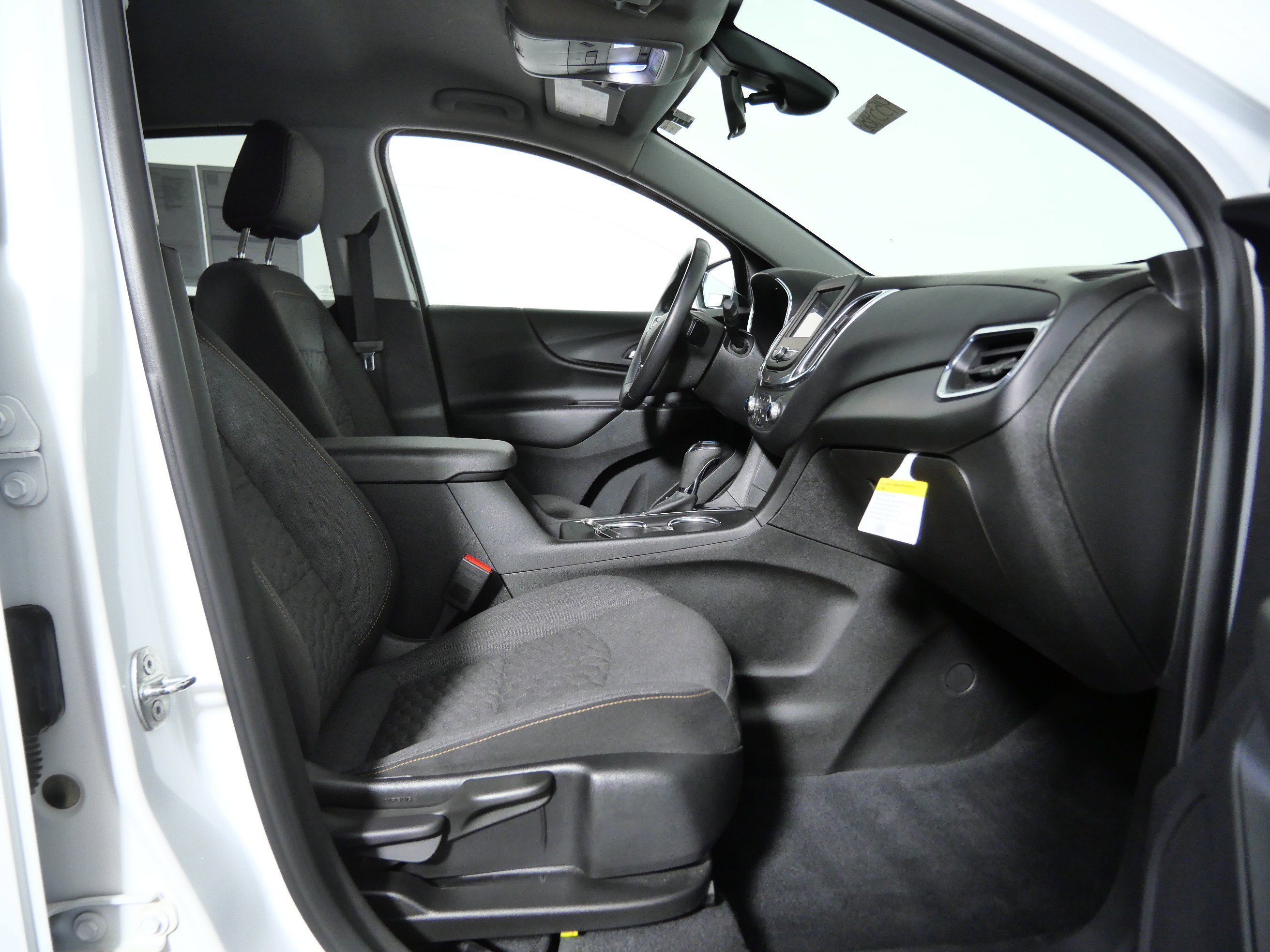 Used 2020 Chevrolet Equinox LT AWD/4WD image 10