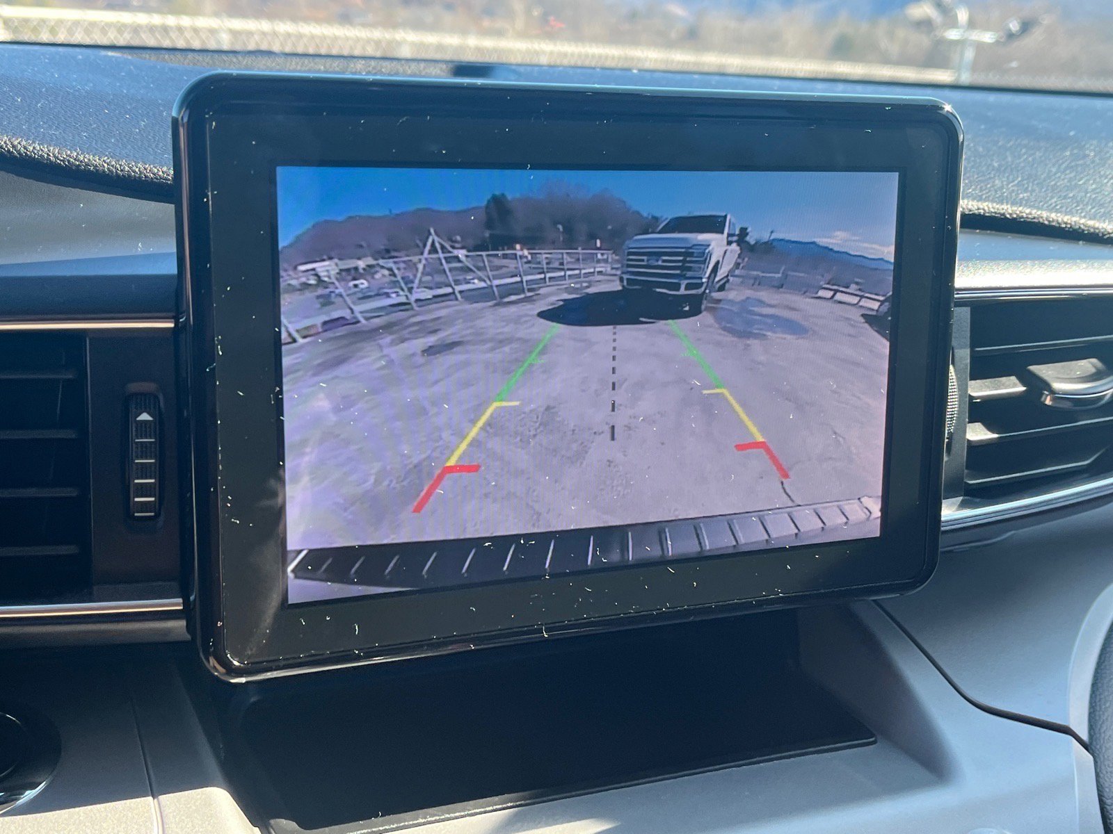 Certified 2022 Ford Explorer XLT w/ Equipment Group 202A image 10