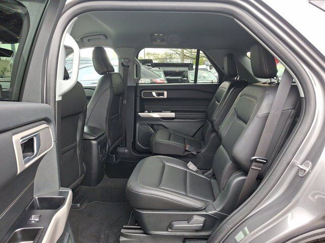 Certified 2023 Ford Explorer XLT w/ Equipment Group 202A AWD/4WD image 12