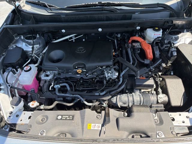 Used 2023 Toyota RAV4 XLE Premium AWD/4WD image 9