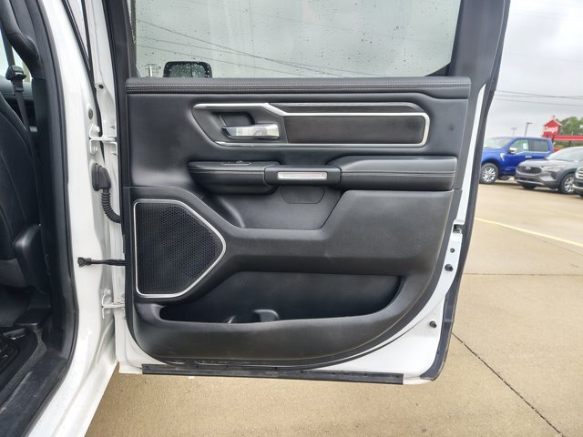 Used 2023 RAM 1500 Laramie AWD/4WD image 15