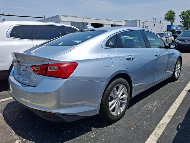 Used 2017 Chevrolet Malibu LT FWD image 6