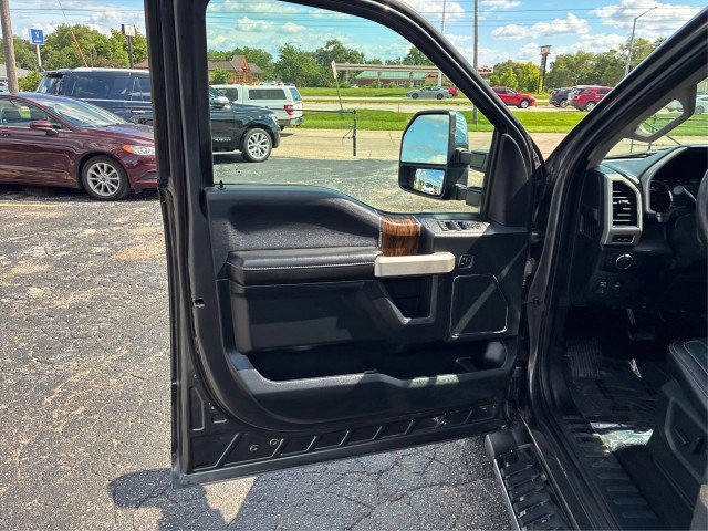 Certified 2019 Ford F150 Lariat w/ Equipment Group 502A Luxury AWD/4WD image 19