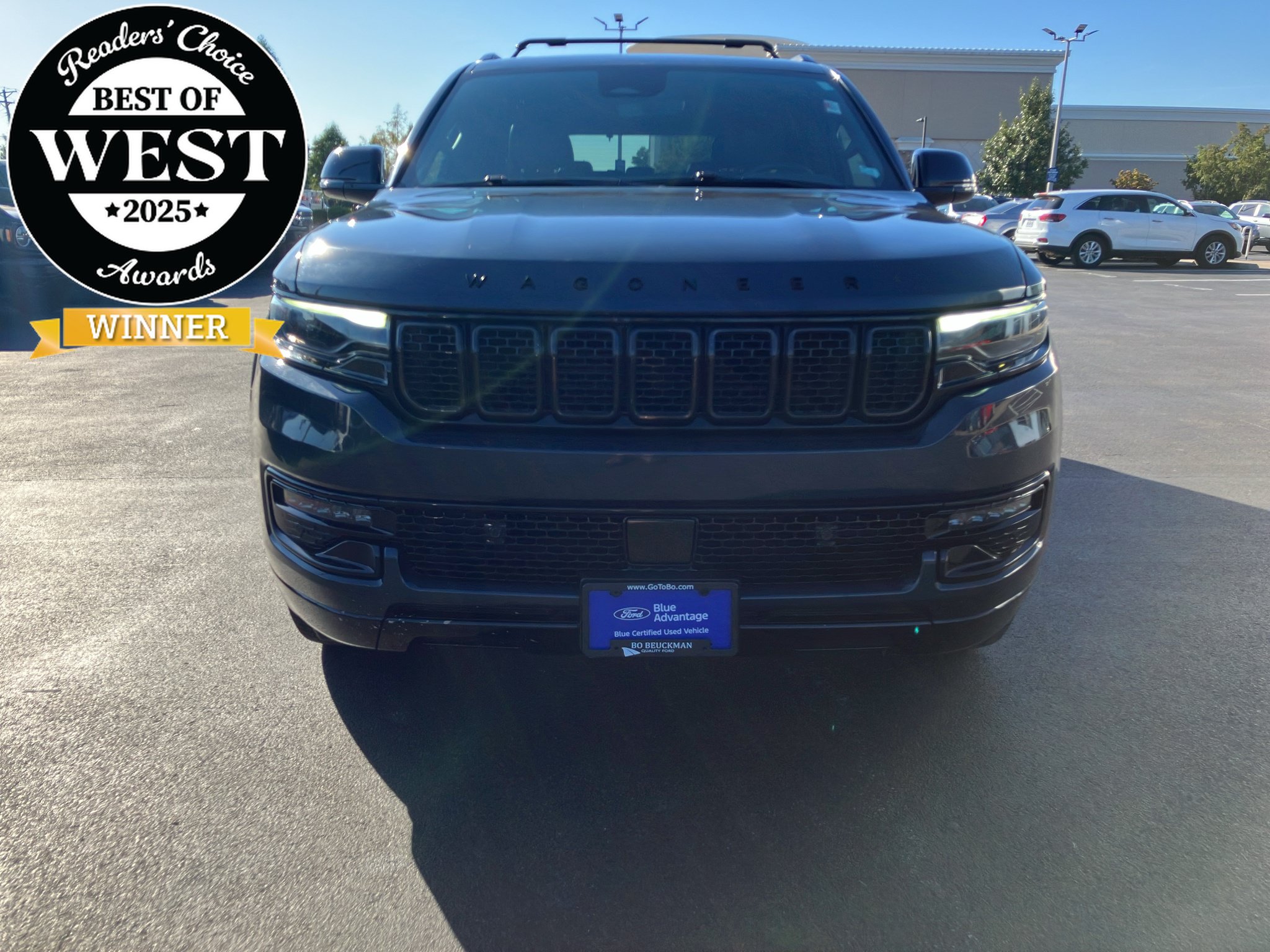 Used 2023 Jeep Wagoneer Series II AWD/4WD image 1