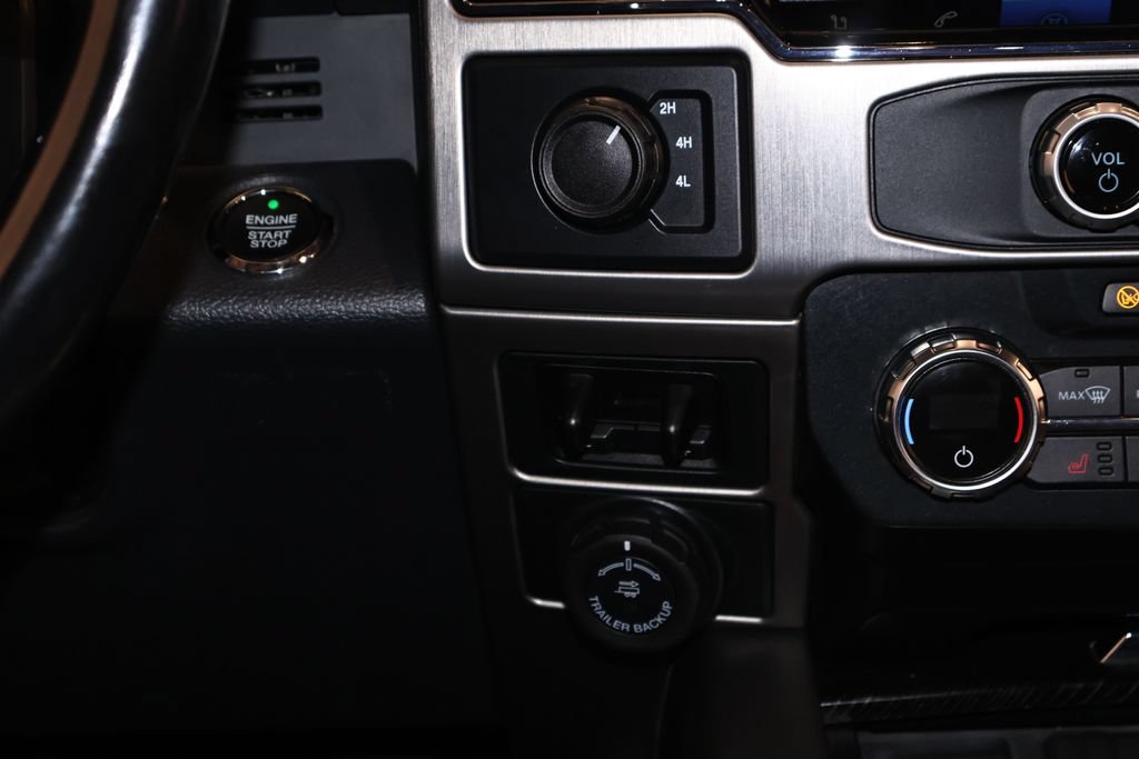 Certified 2022 Ford F350 Platinum AWD/4WD image 28