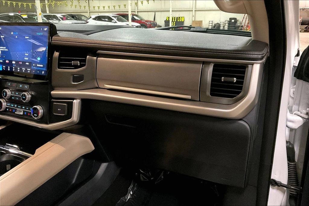 Certified 2024 Ford Expedition Max XLT AWD/4WD image 15