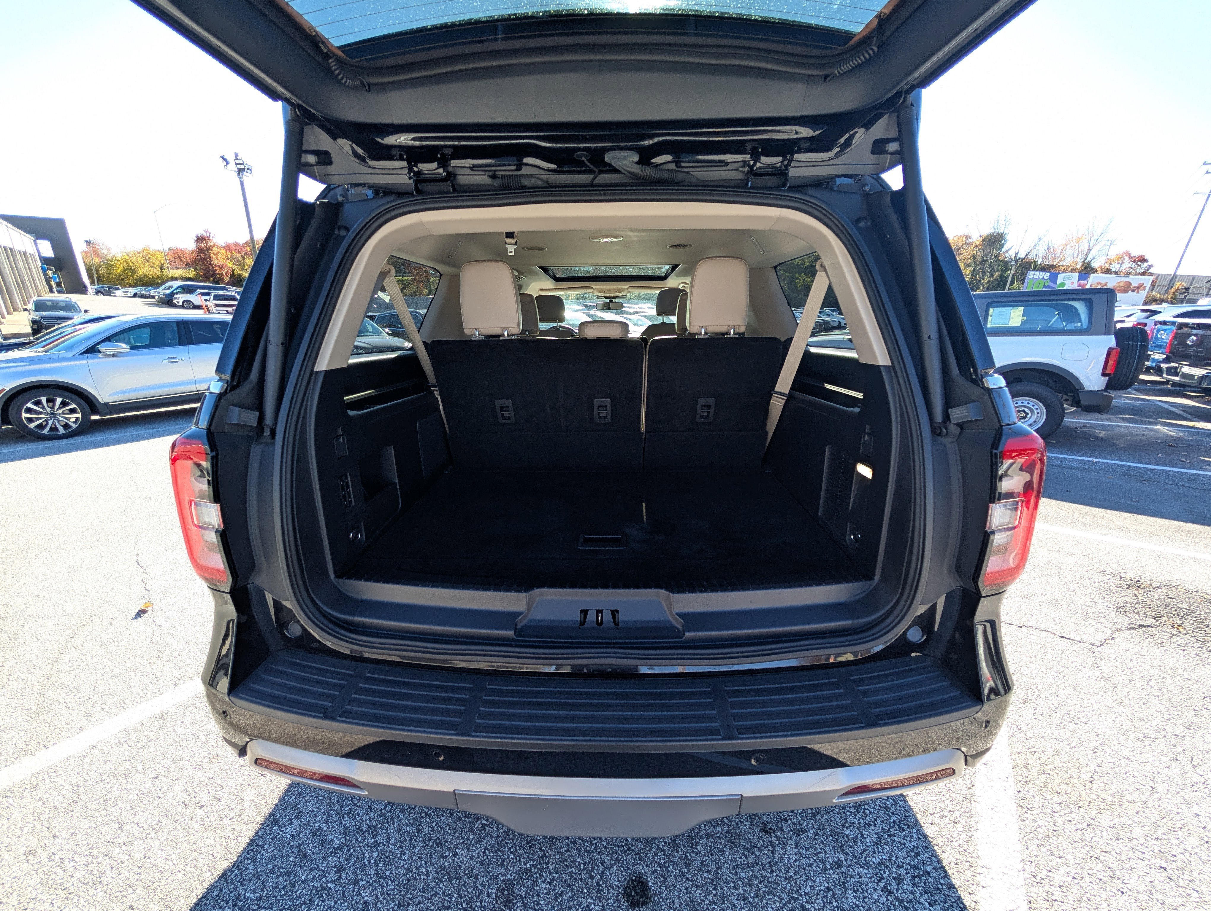 Certified 2022 Ford Expedition Max Limited image 15