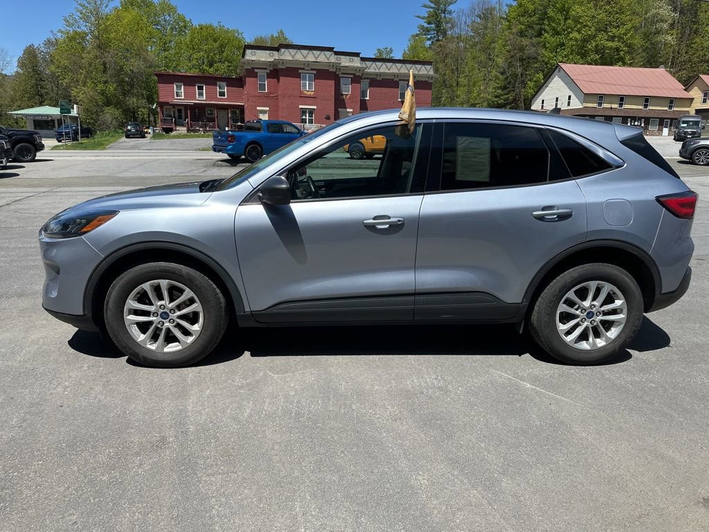 Certified 2022 Ford Escape SE w/ Cold Weather Package AWD/4WD image 8