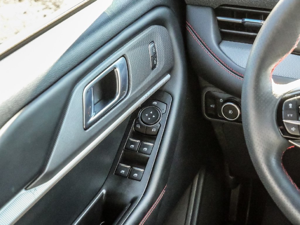 Certified 2025 Ford Explorer ST-Line RWD image 30
