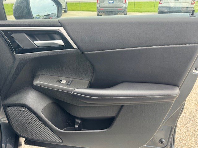 Used 2025 Mitsubishi Outlander SE AWD/4WD image 36