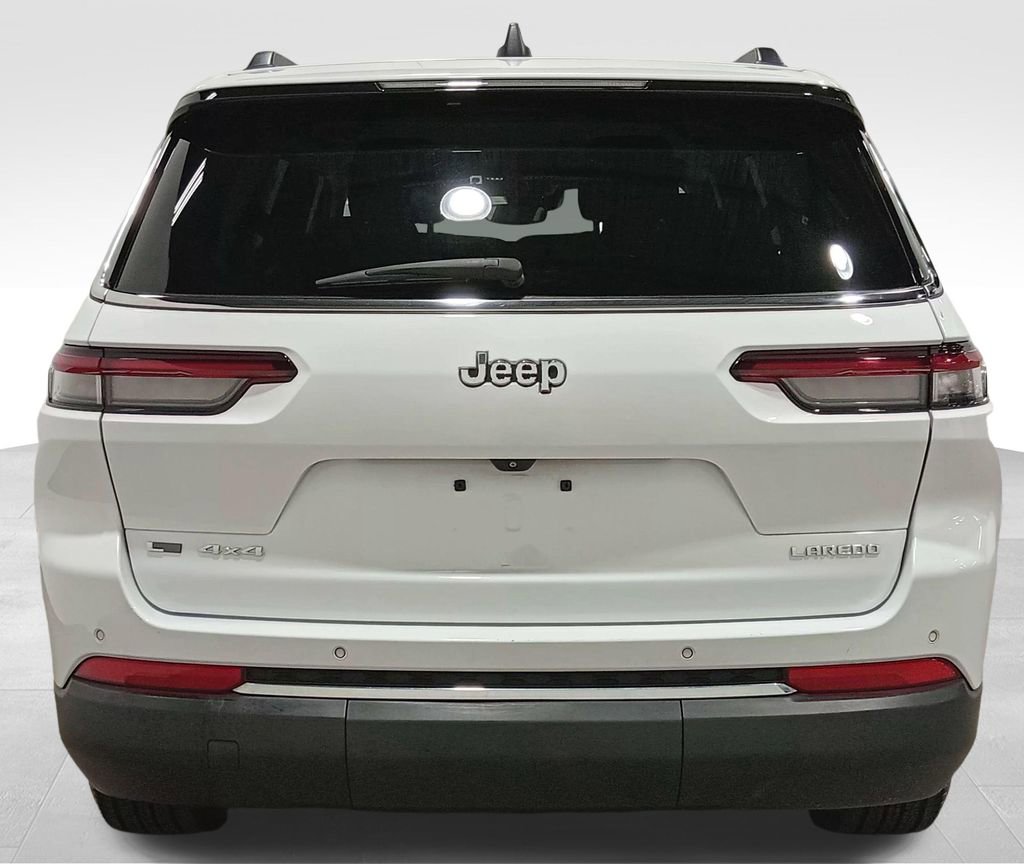 Used 2021 Jeep Grand Cherokee L Laredo w/ Luxury Tech Group I AWD/4WD image 4