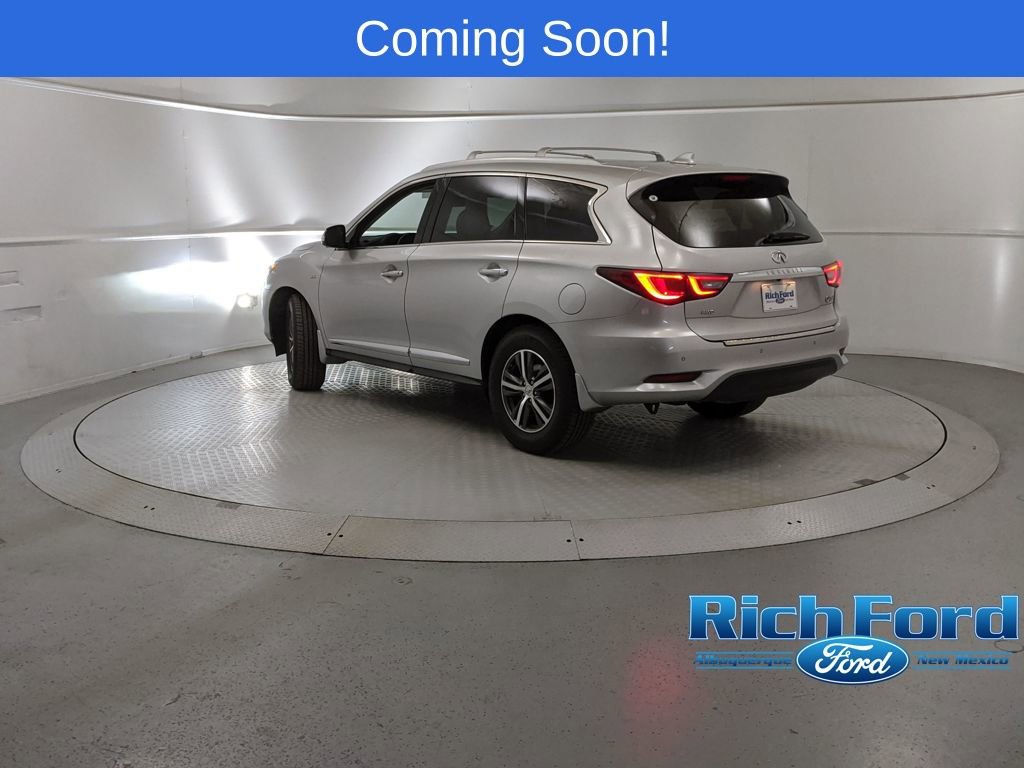 Used 2019 INFINITI QX60 Luxe w/ Essential Package image 4