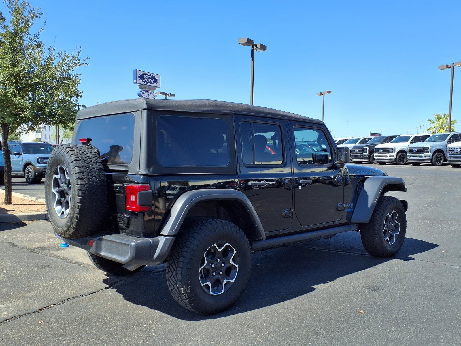 Used 2022 Jeep Wrangler Unlimited Rubicon 4xe AWD/4WD image 6