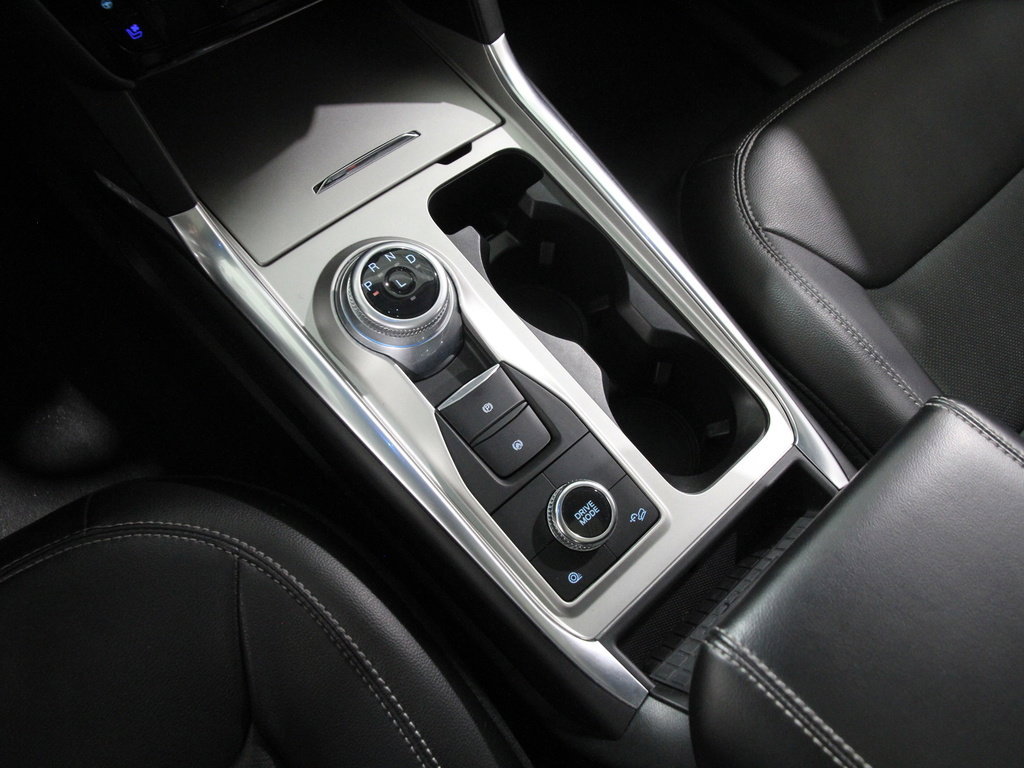 Certified 2022 Ford Explorer Limited w/ Equipment Group 301A image 17