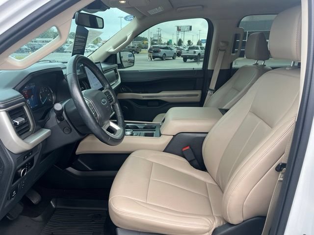 Certified 2023 Ford Expedition XLT RWD image 5