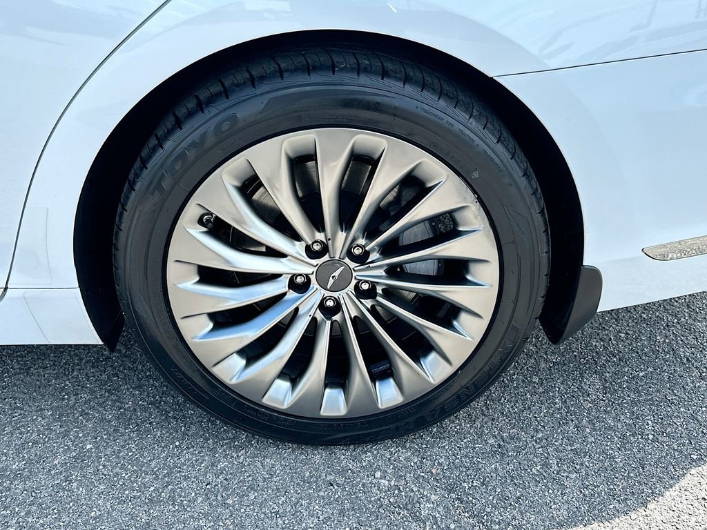 Used 2019 Genesis G90 3.3T Premium RWD image 24