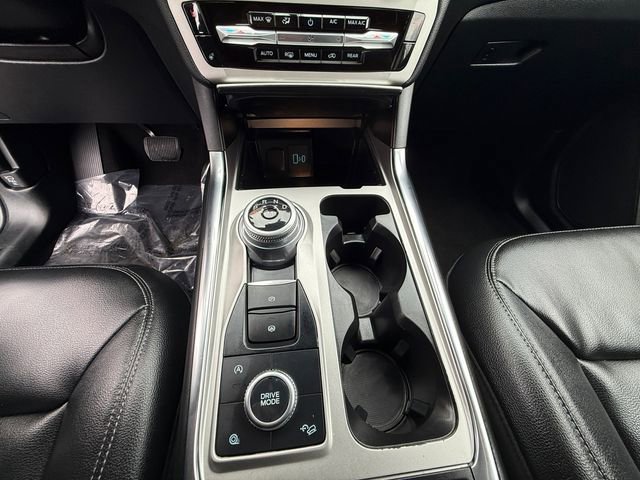 Certified 2021 Ford Explorer XLT w/ Equipment Group 202A image 25