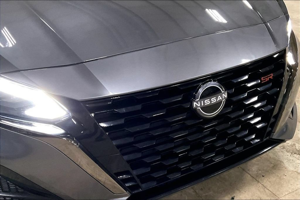 Used 2025 Nissan Altima 2.5 SR AWD/4WD image 28
