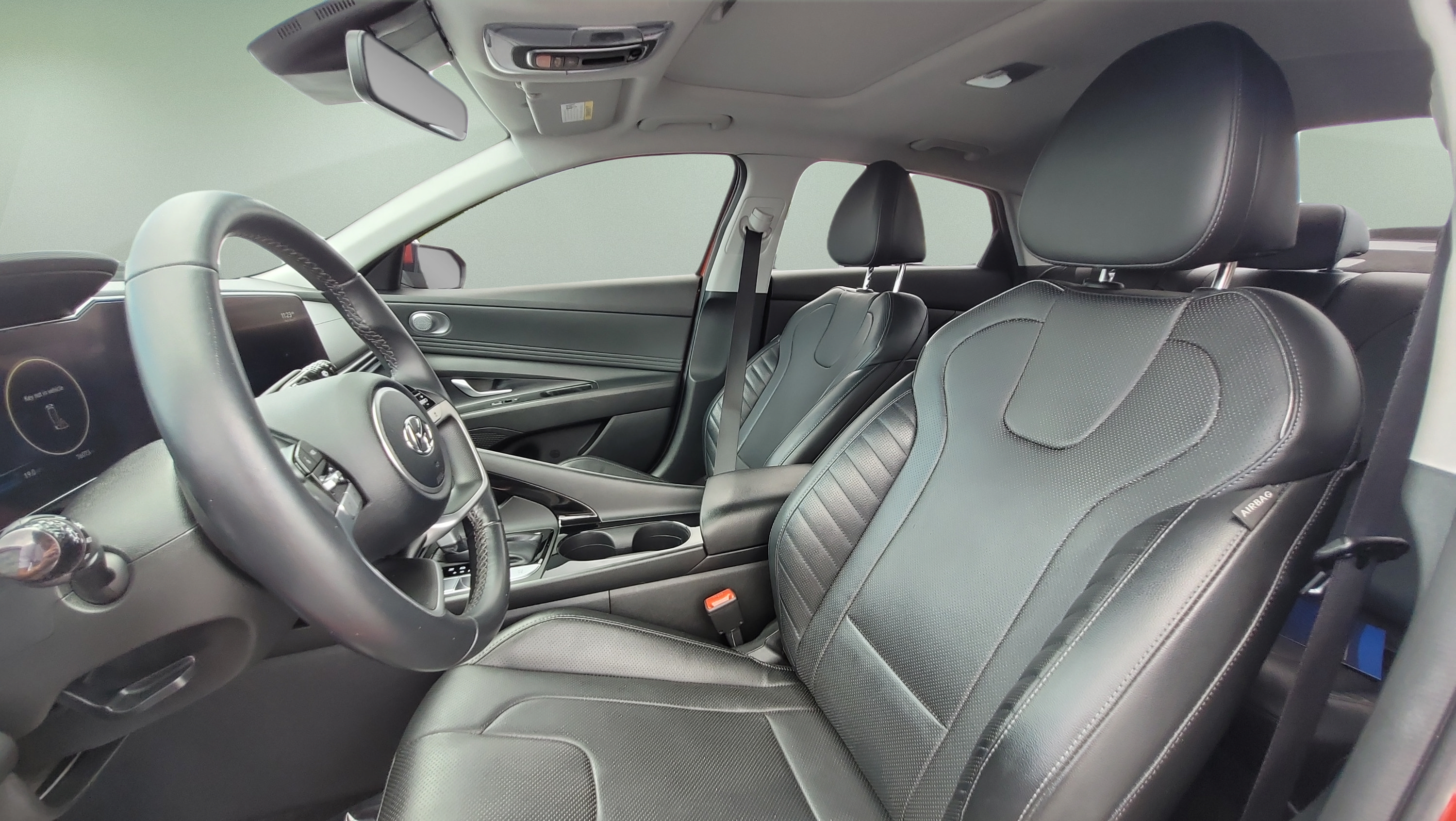 Used 2022 Hyundai Elantra Limited w/ Cargo Package FWD image 29
