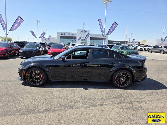 Used 2023 Dodge Charger SRT Hellcat w/ Harman/Kardon Audio Group RWD image 4