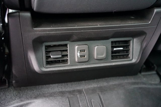 Used 2019 Chevrolet Silverado 1500 LT w/ All-Star Edition image 9