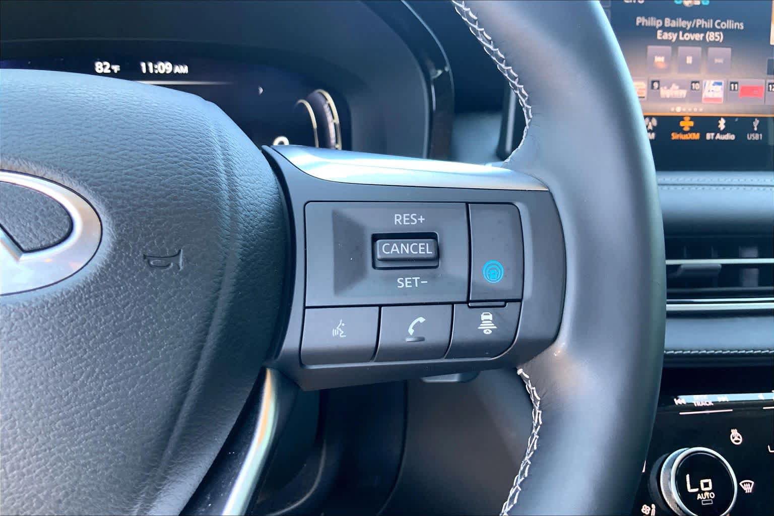 Used 2023 INFINITI QX60 Sensory AWD/4WD image 25