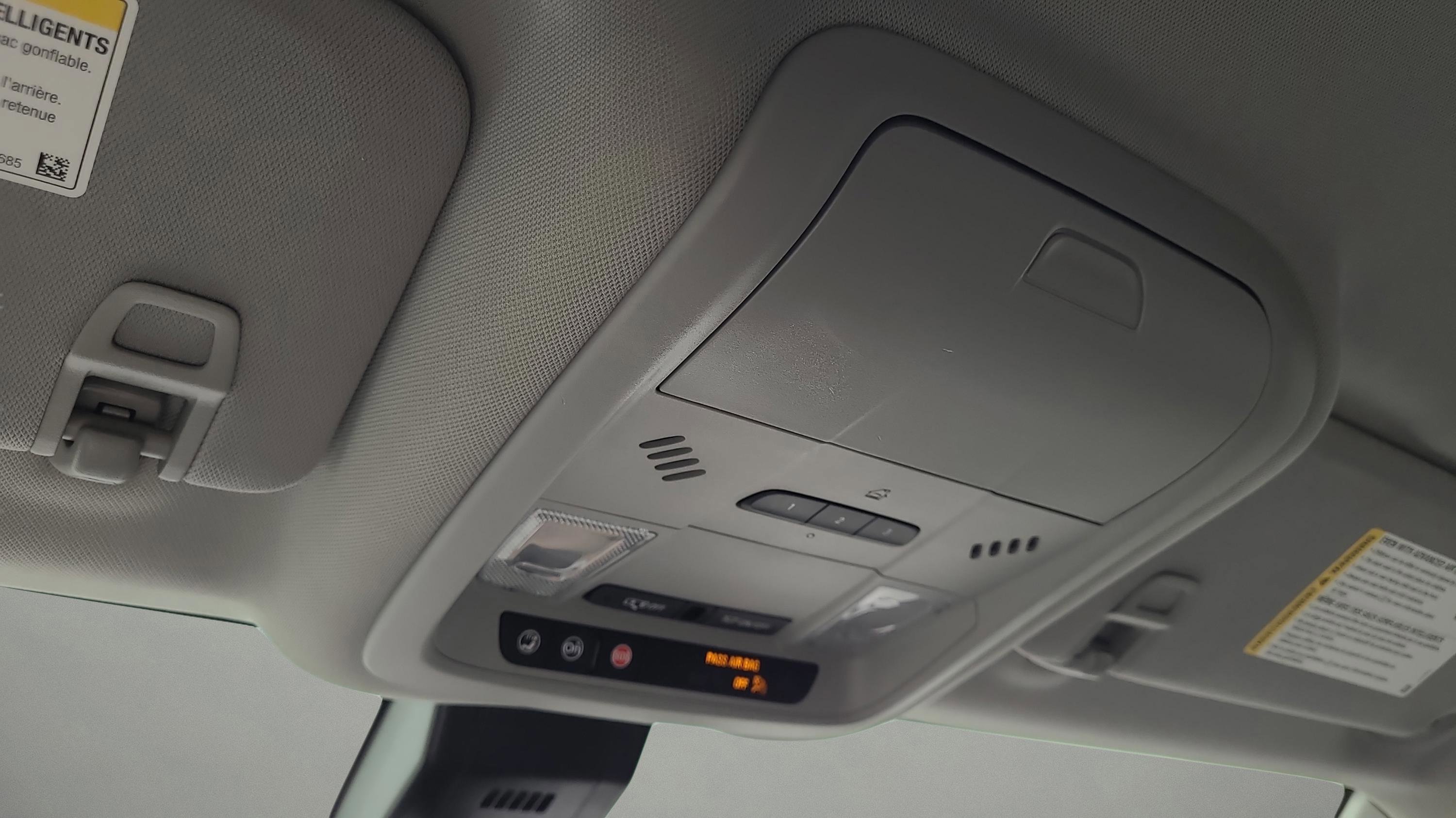 Used 2022 Chevrolet Equinox Premier w/ Redline Edition image 24