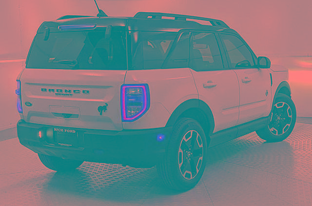 Certified 2023 Ford Bronco Sport Outer Banks w/ Tech Package image 4