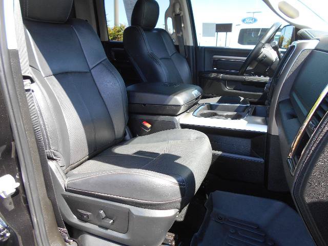Used 2018 RAM 2500 Laramie w/ Sport Appearance Group AWD/4WD image 6