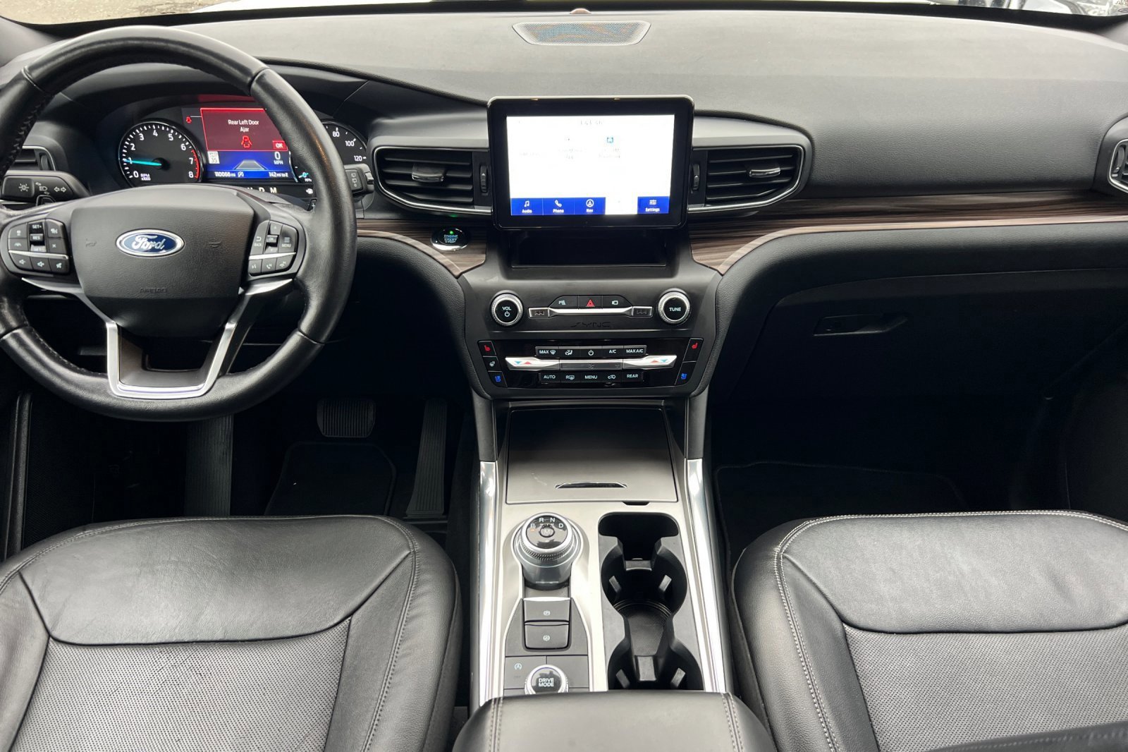 Certified 2020 Ford Explorer Limited w/ Class III Trailer Tow Package image 14