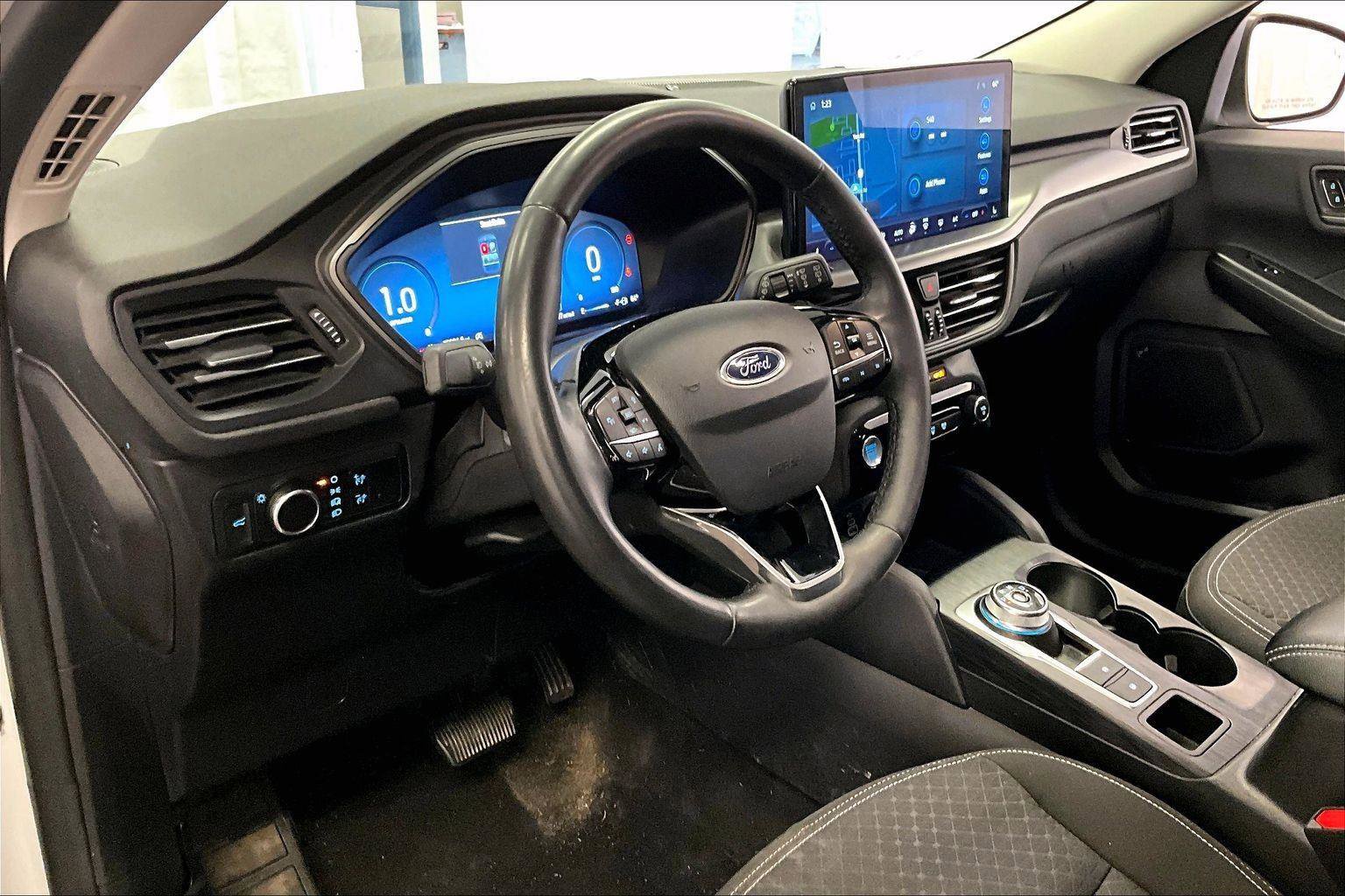 Certified 2024 Ford Escape Active w/ Tech Pack #2 image 12