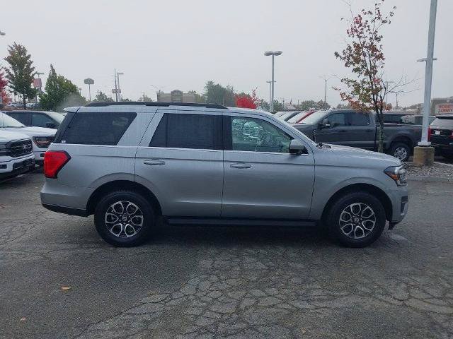 Certified 2024 Ford Expedition XLT AWD/4WD image 9
