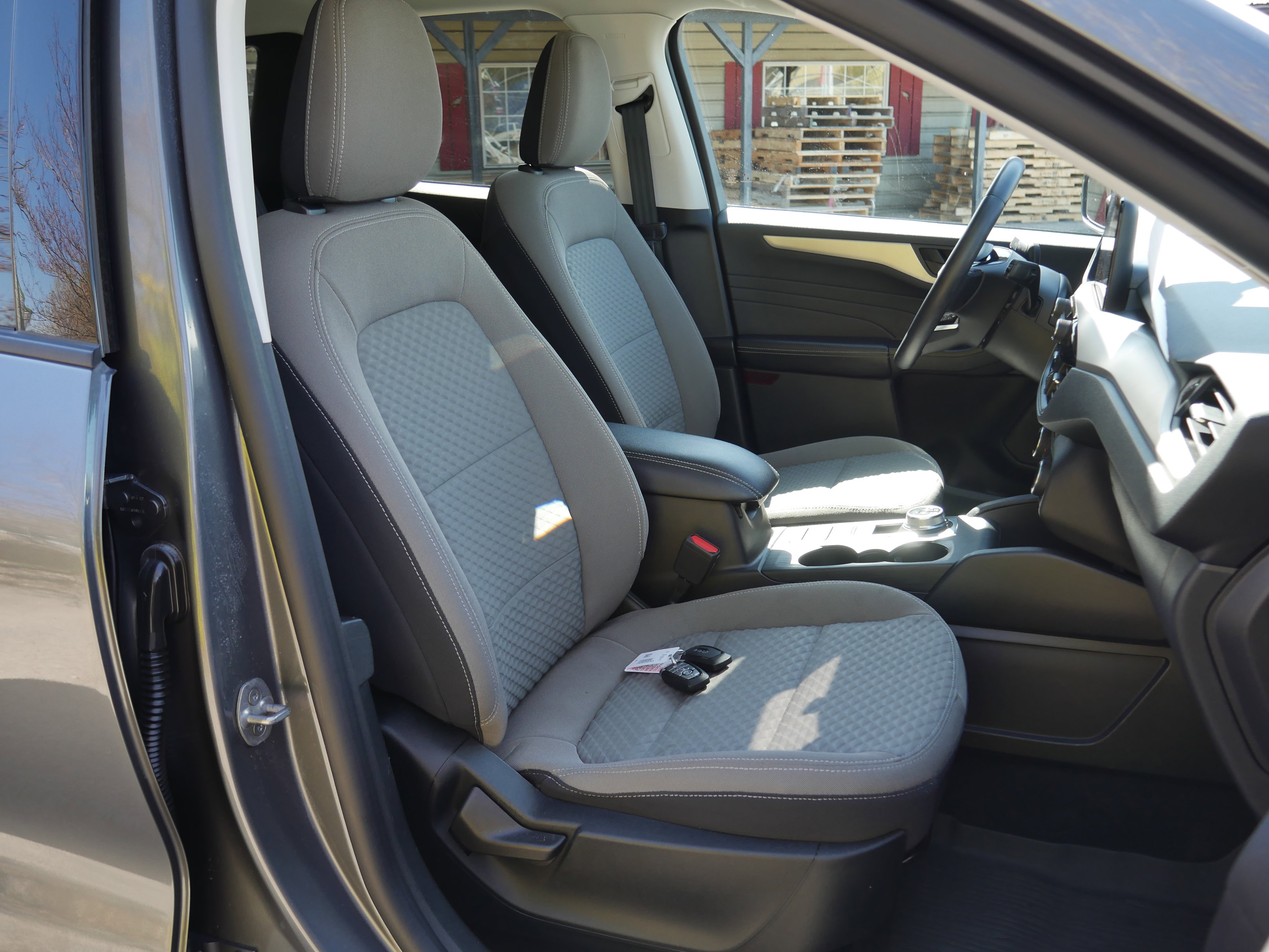 Certified 2022 Ford Escape SE w/ SE Sport Appearance Package AWD/4WD image 26