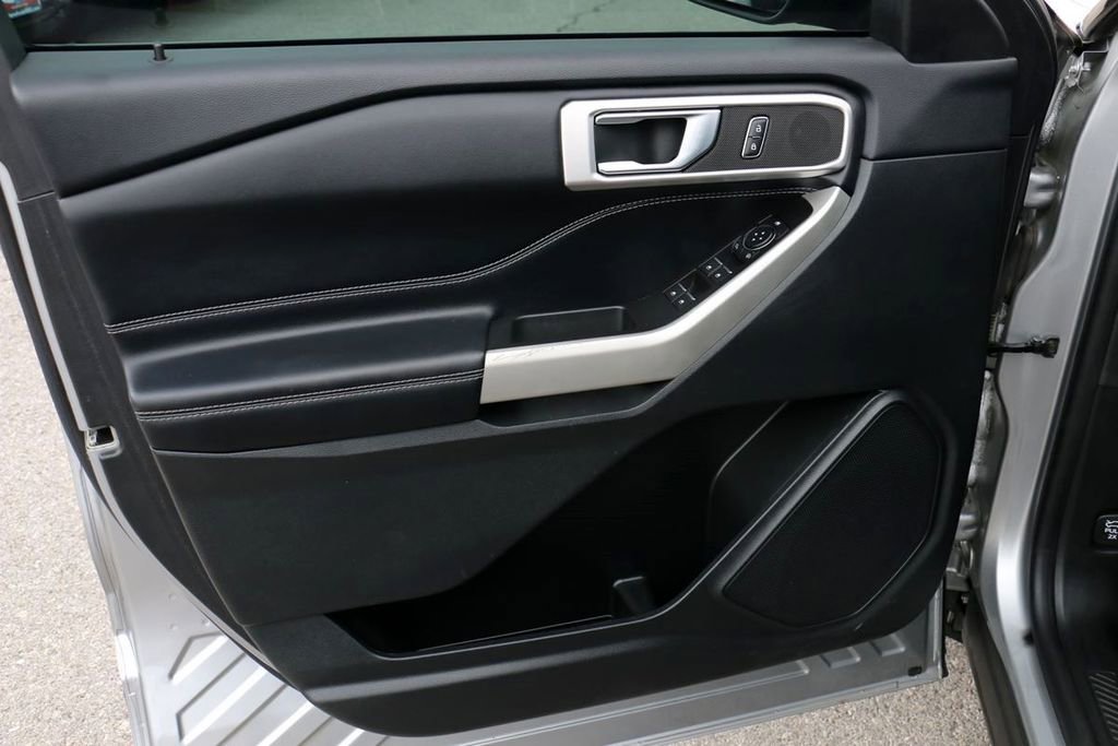 Certified 2022 Ford Explorer XLT image 10