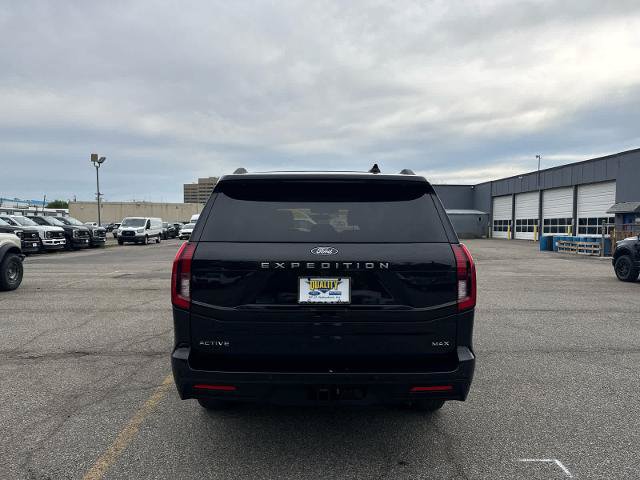 Certified 2025 Ford Expedition Max Active AWD/4WD image 5