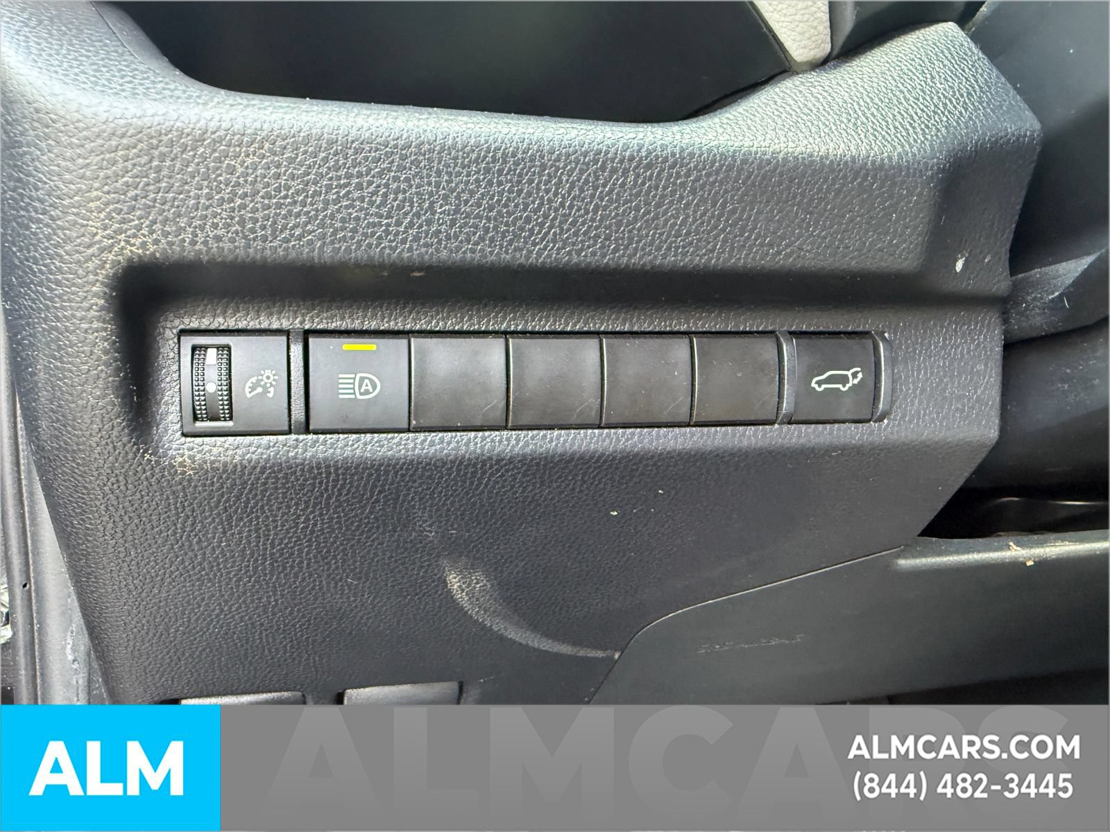 Used 2024 Toyota RAV4 XLE Premium FWD image 24