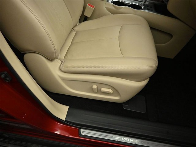 Used 2018 Nissan Pathfinder SL w/ SL Premium Package image 49