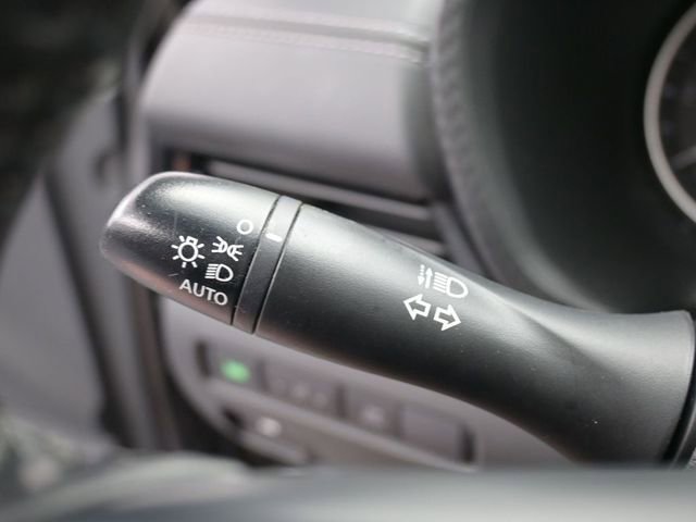 Used 2022 Nissan Sentra SV w/ Lighting Package image 23