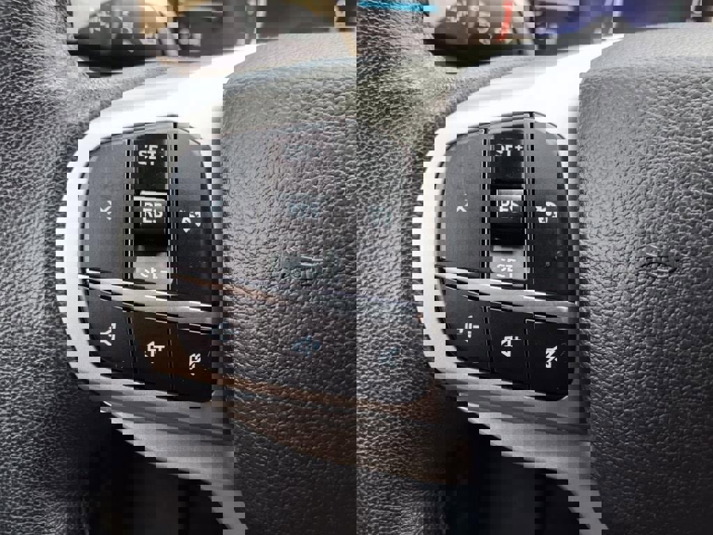 Certified 2022 Ford Explorer XLT w/ Equipment Group 202A image 23