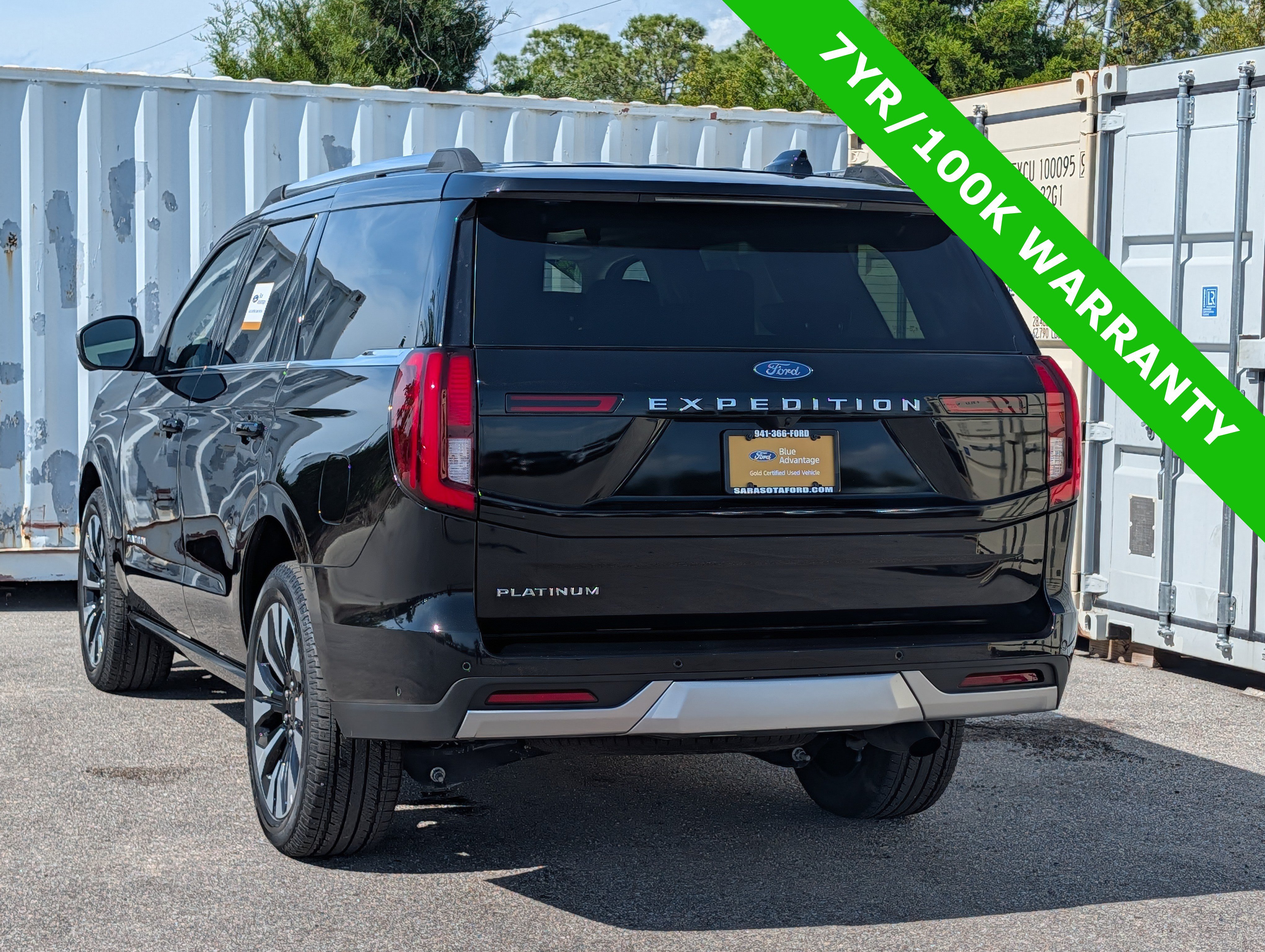 Certified 2025 Ford Expedition Platinum w/ Driver's Package AWD/4WD image 6