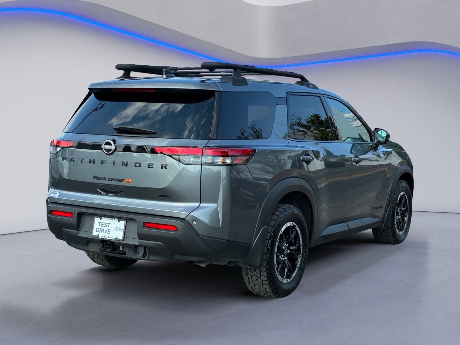 Used 2025 Nissan Pathfinder Rock Creek AWD/4WD image 3