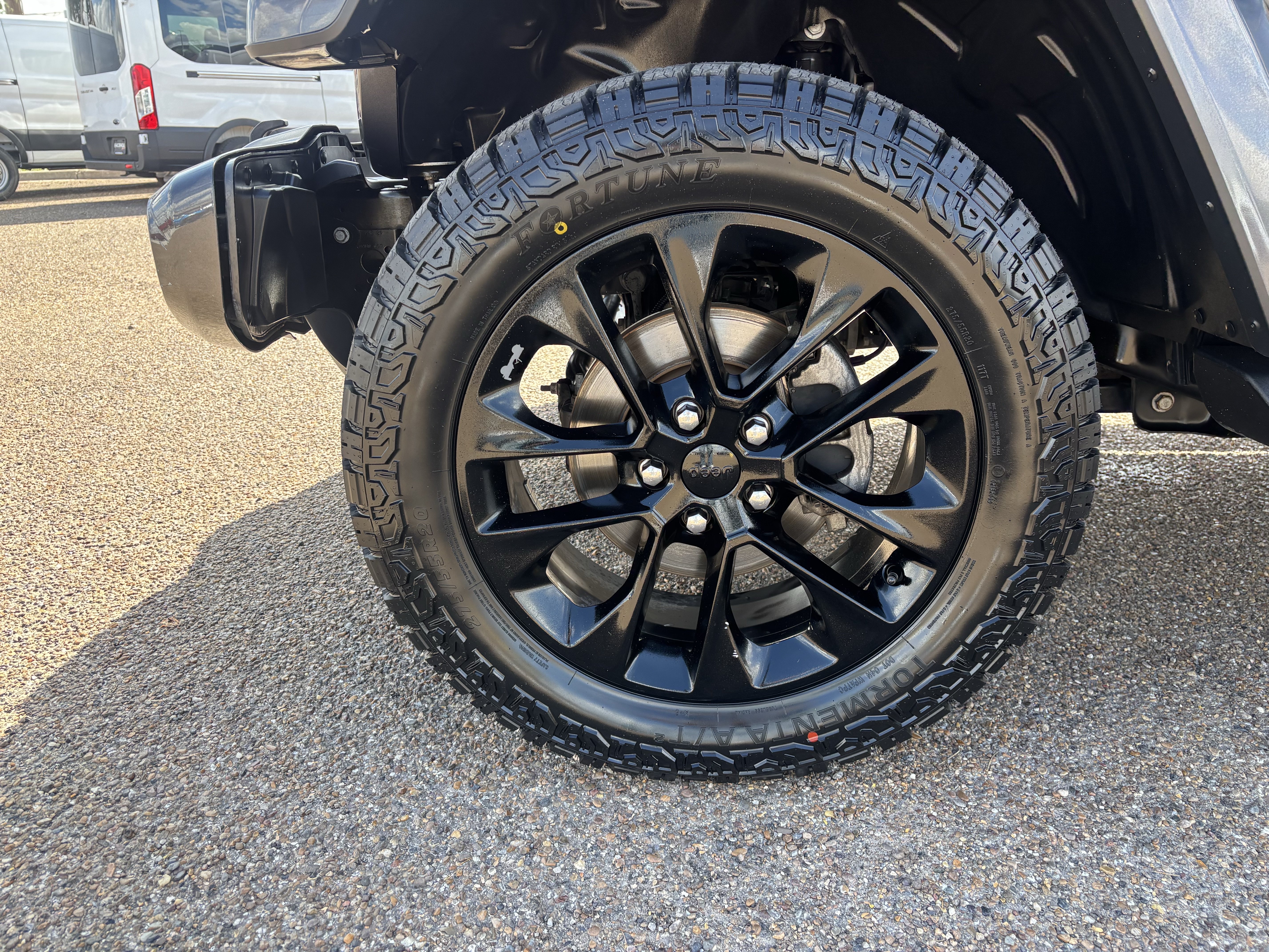 Used 2021 Jeep Wrangler Unlimited Sahara AWD/4WD image 9