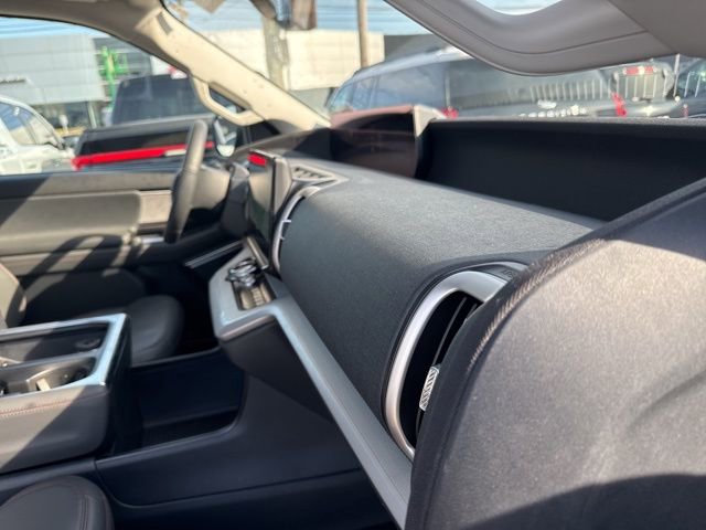 Certified 2025 Ford Expedition Max Active image 31