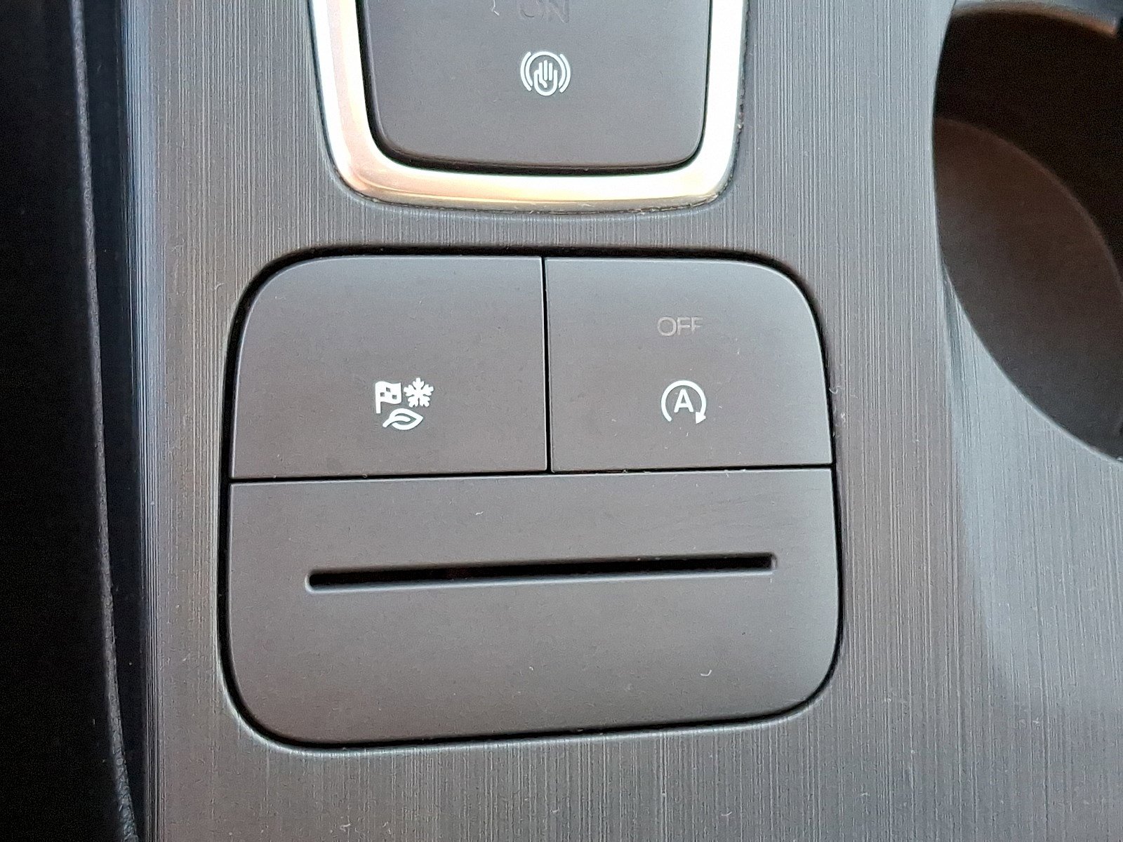 Certified 2025 Ford Escape ST-Line image 21