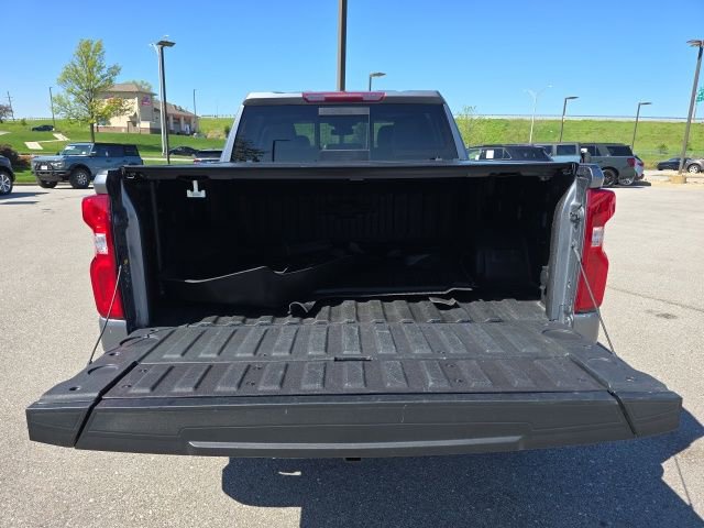 Used 2022 Chevrolet Silverado 1500 LTZ w/ LTZ Premium Package AWD/4WD image 17