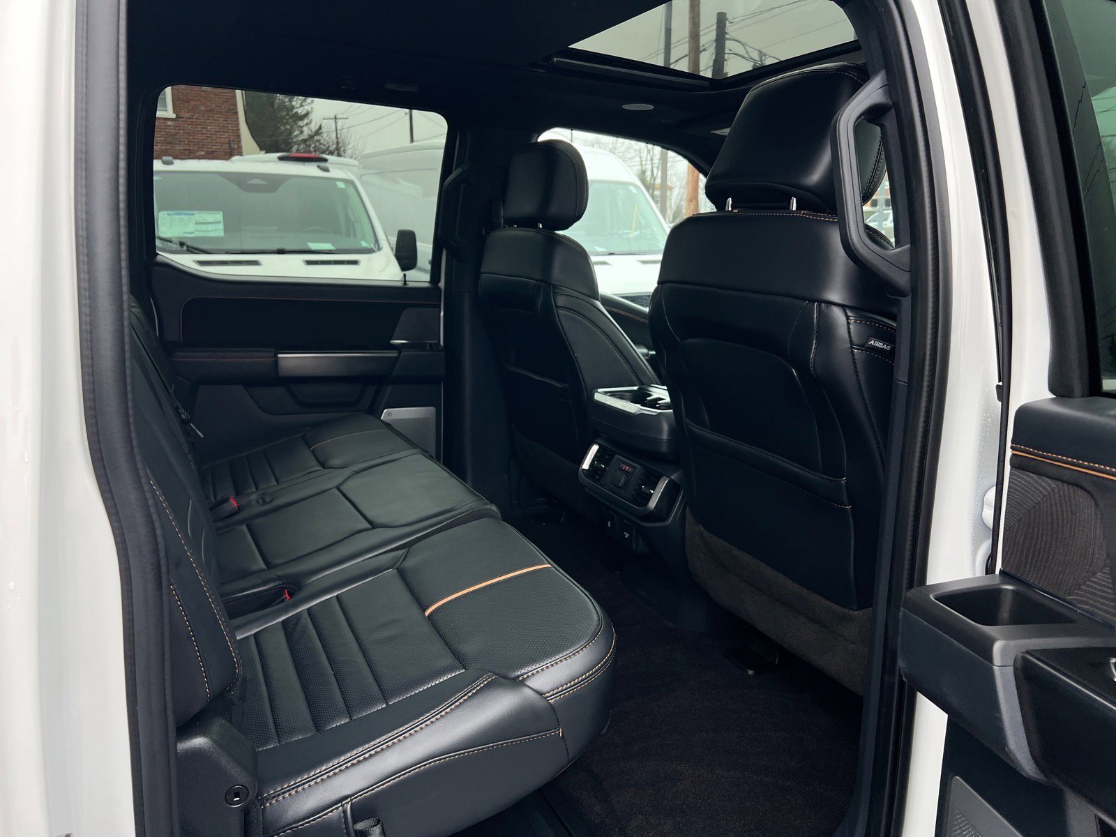 Certified 2022 Ford F150 Platinum w/ Equipment Group 701A High image 31