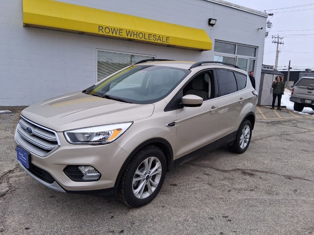 Certified 2018 Ford Escape SE image 3