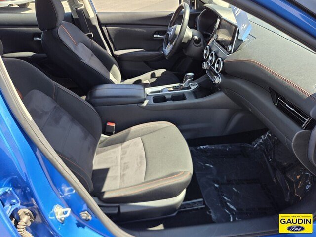 Used 2025 Nissan Sentra SR FWD image 16