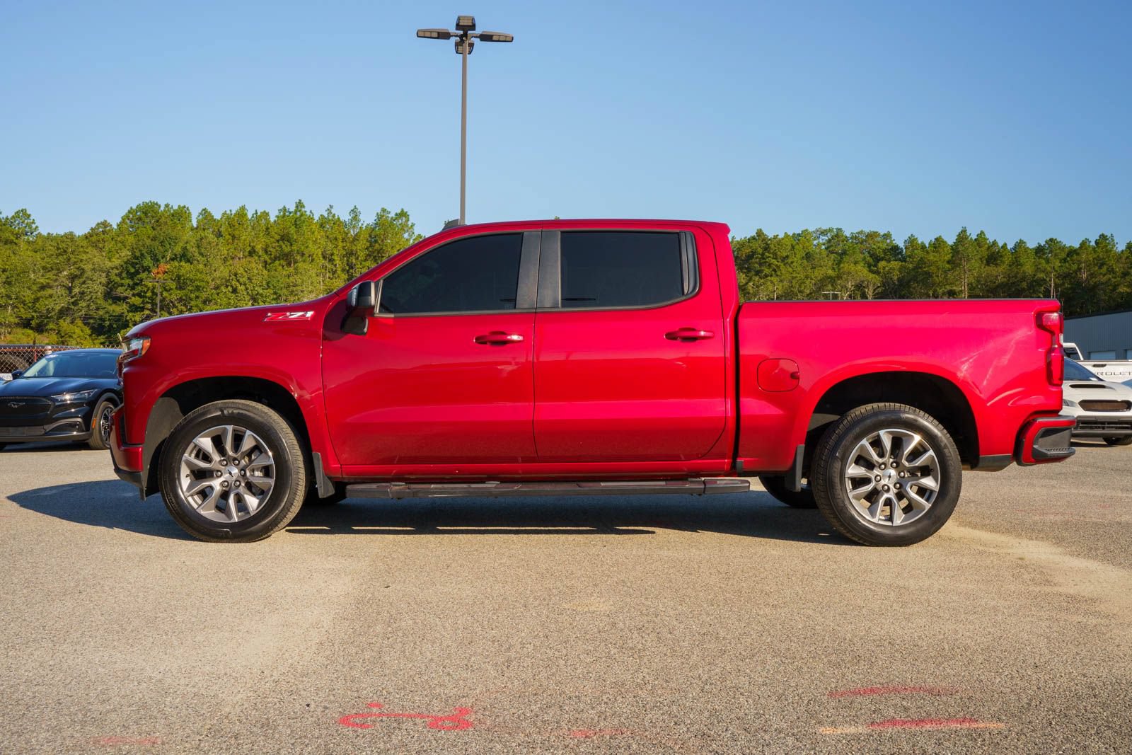 Used 2022 Chevrolet Silverado 1500 RST AWD/4WD image 4