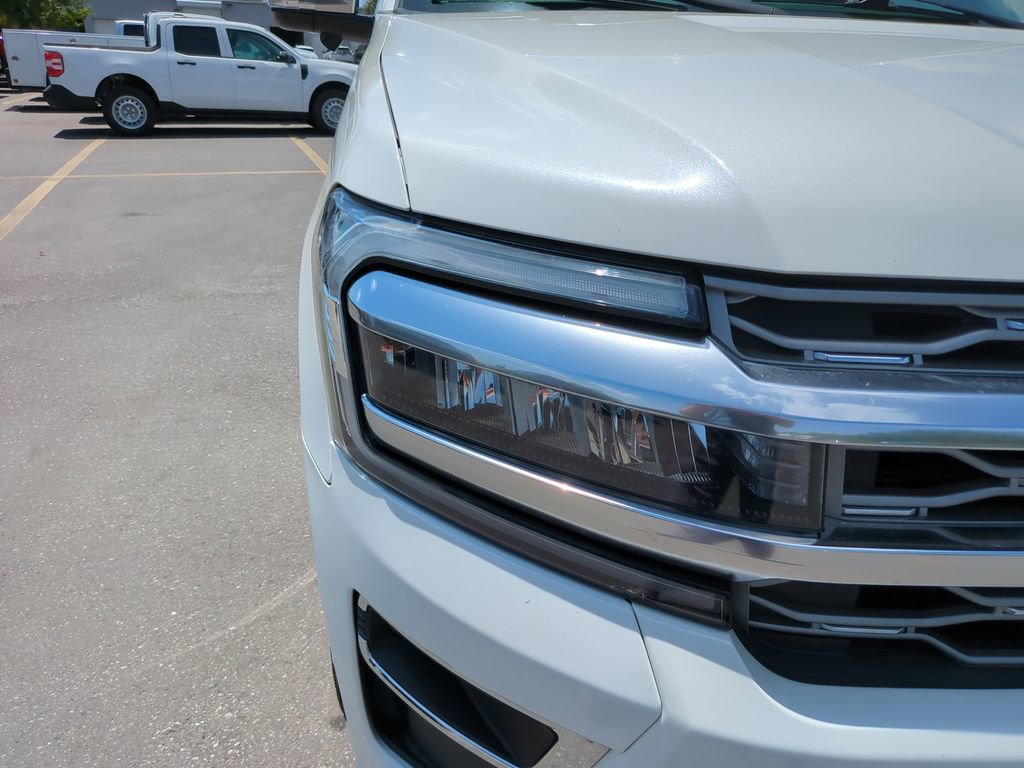 Certified 2022 Ford Expedition Platinum RWD image 9